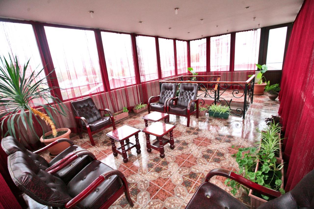 Hotel Sympatia Tbilisi Exteriör bild